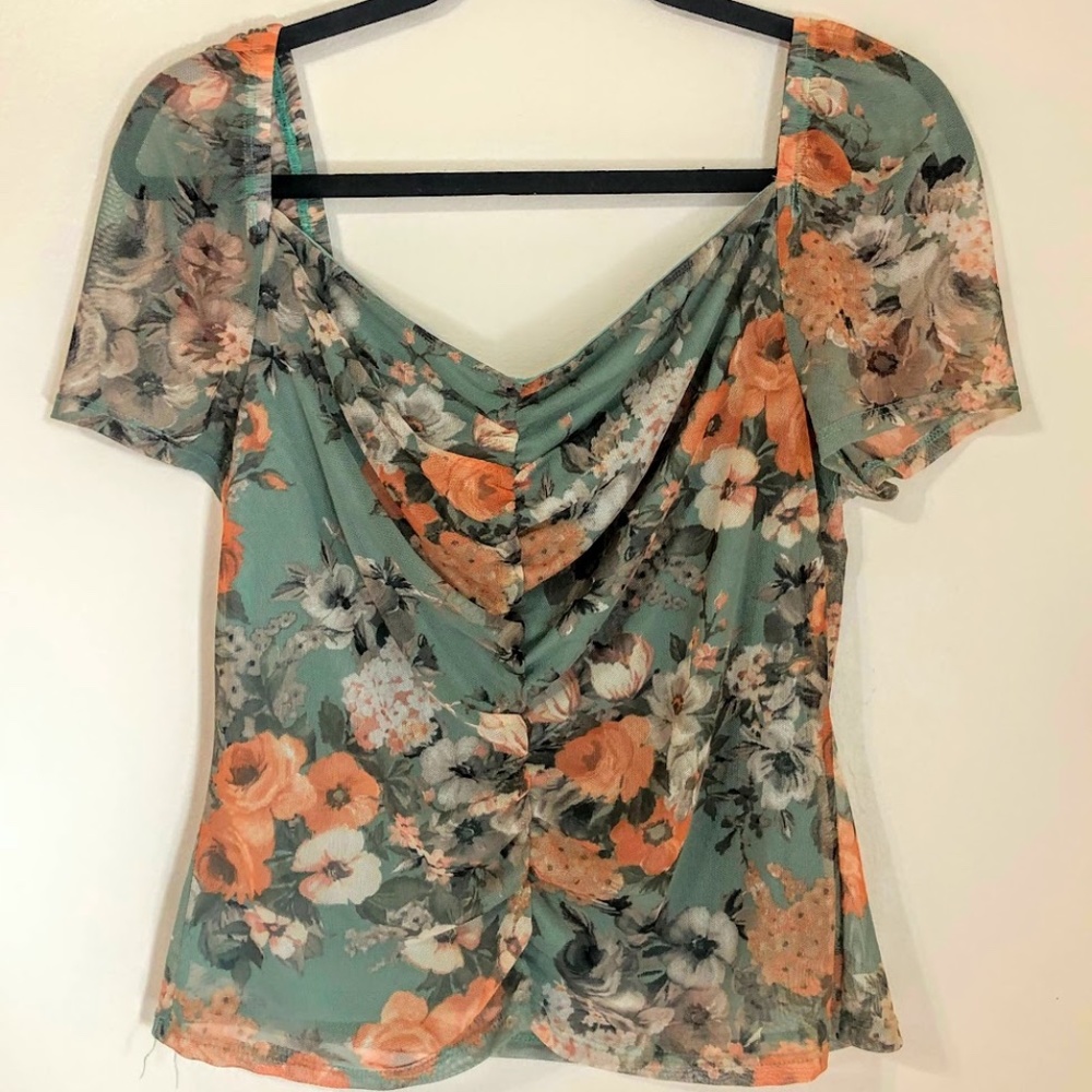 Madison & Berkeley Penny Ruched Front Knit Top